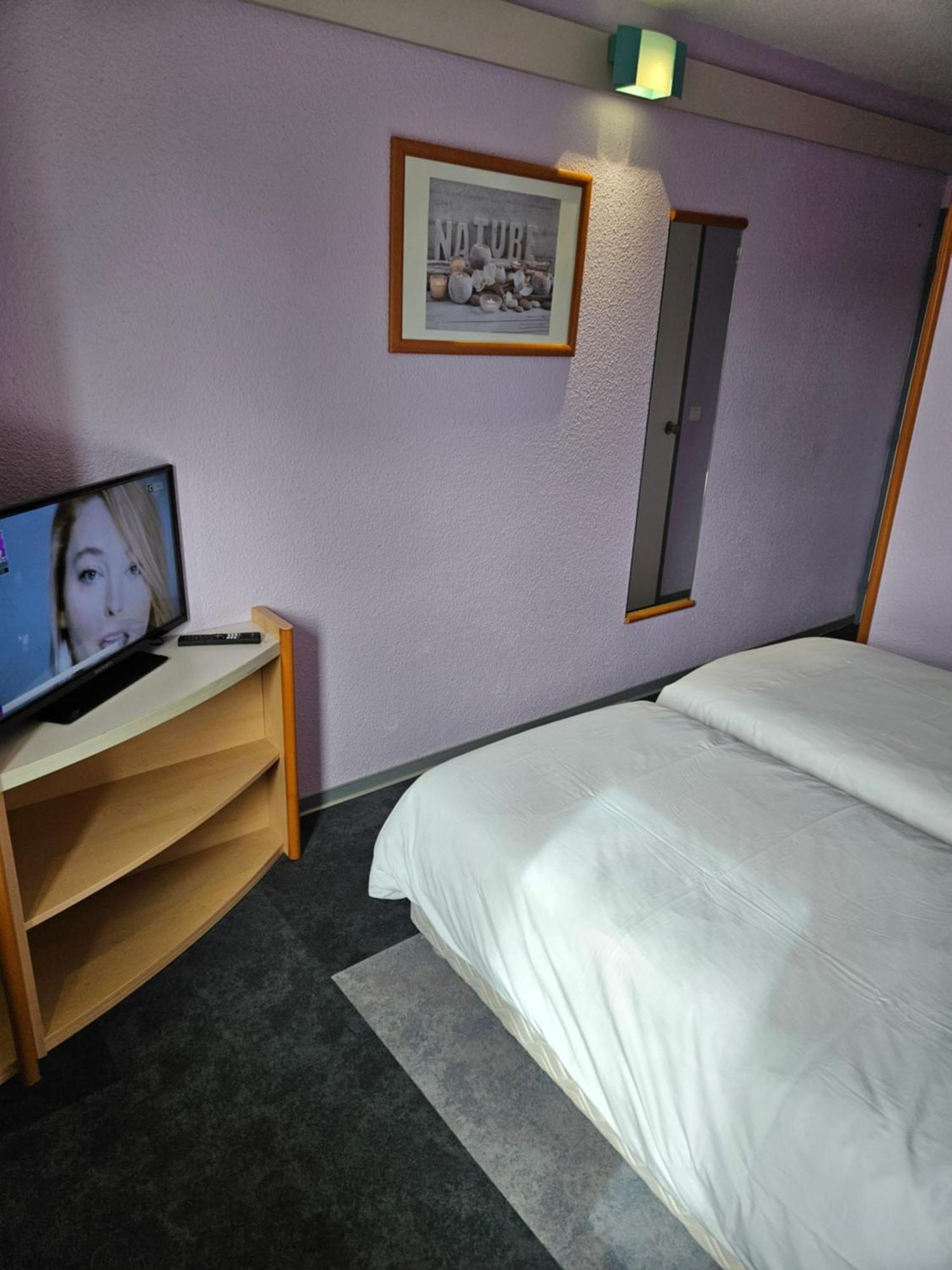 Hotel Bonanite Вилле-Котре Экстерьер фото